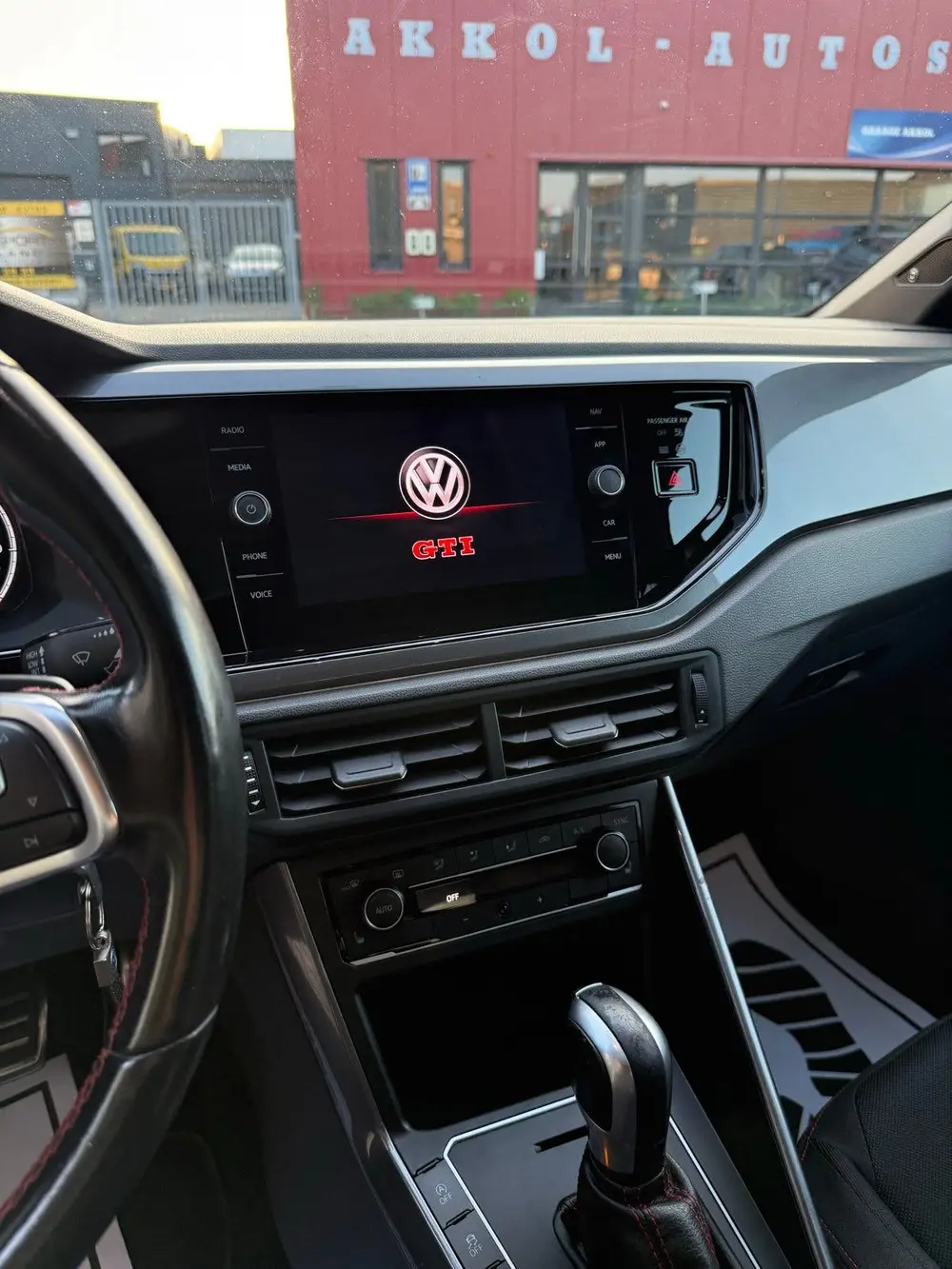 Volkswagen Polo GTI 2.0 TSI DSG 200PK uit 2019, foto 12