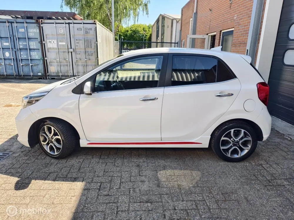 Kia Picanto 1.0 GT-Line uit 2019, foto 2