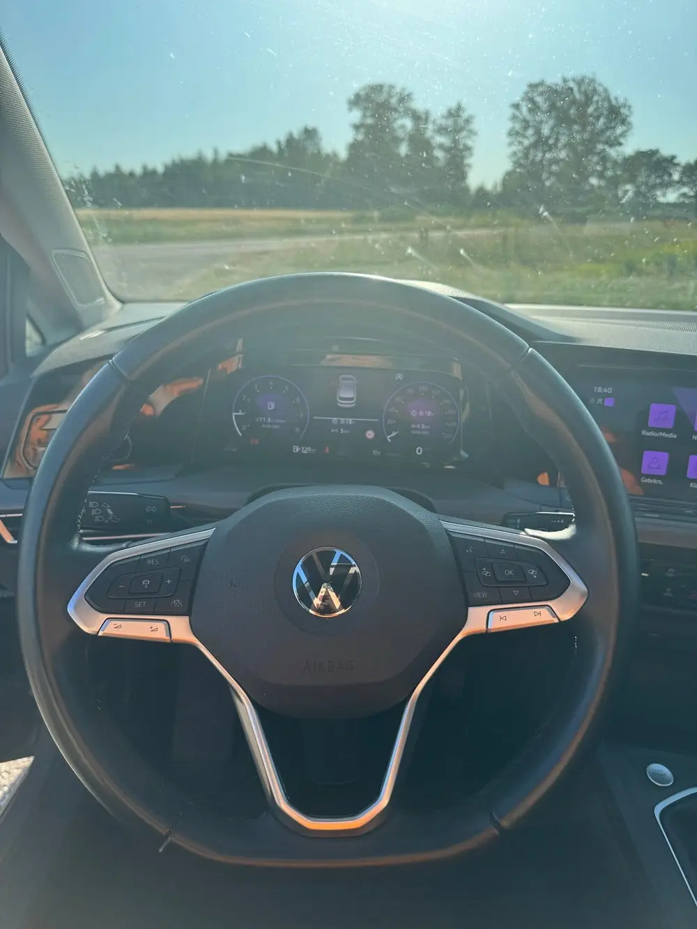 Volkswagen Golf 1.5 TSI Style 150pk 2020 Grijs uit 2020, foto 10