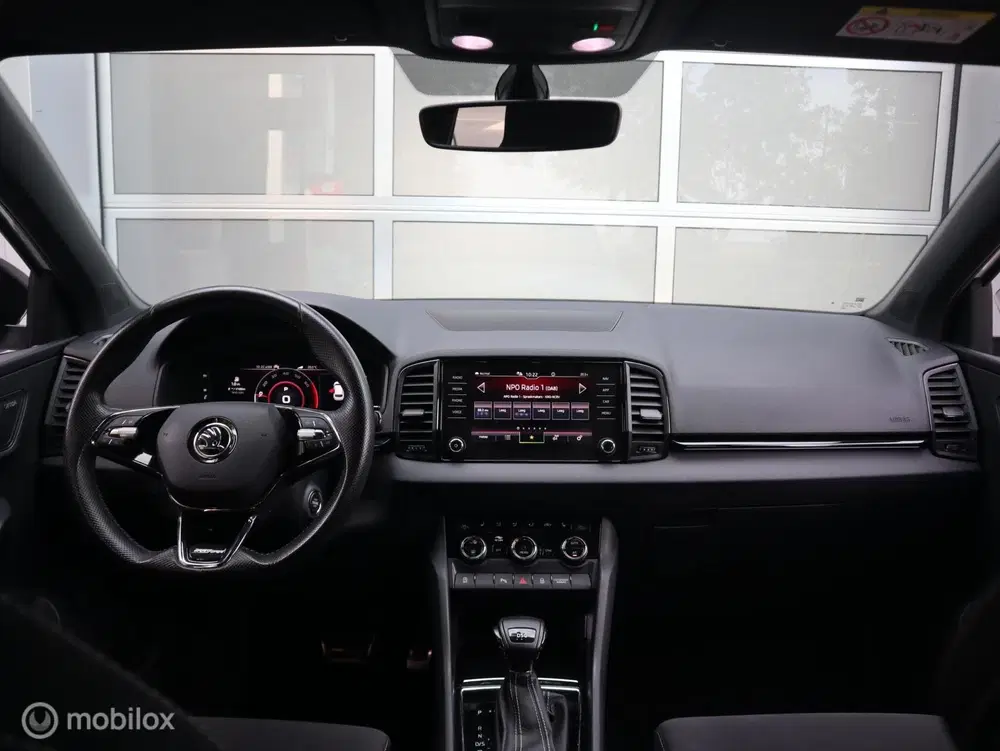 Skoda Karoq 1.5 TSI Sportline Automaat Trekhaak Canton uit 2021, foto 4