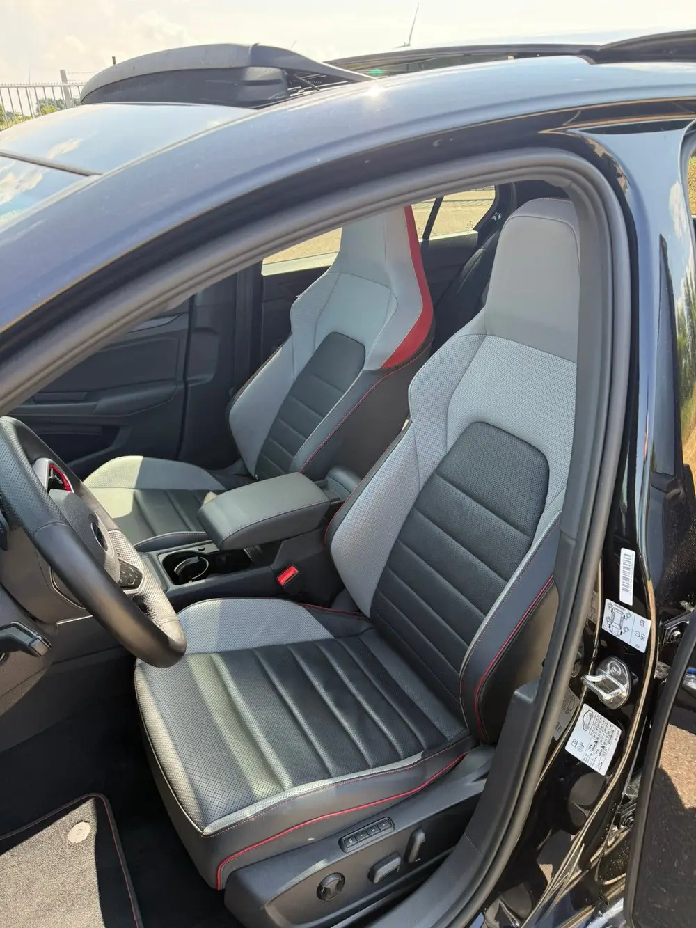 Volkswagen Golf 8 GTI 245pk 7-DSG 2021 VOL | Leder |HUD |DCC uit 2021, foto 11
