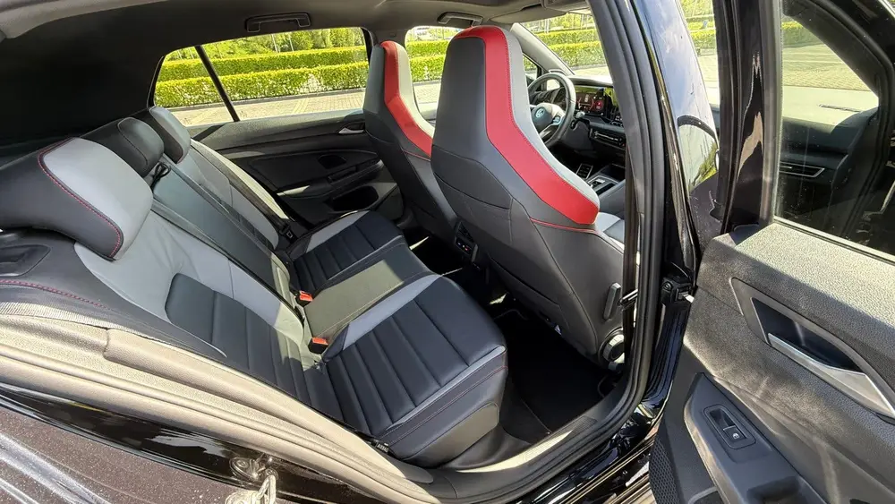 Volkswagen Golf 8 GTI 245pk 7-DSG 2021 VOL | Leder |HUD |DCC uit 2021, foto 13