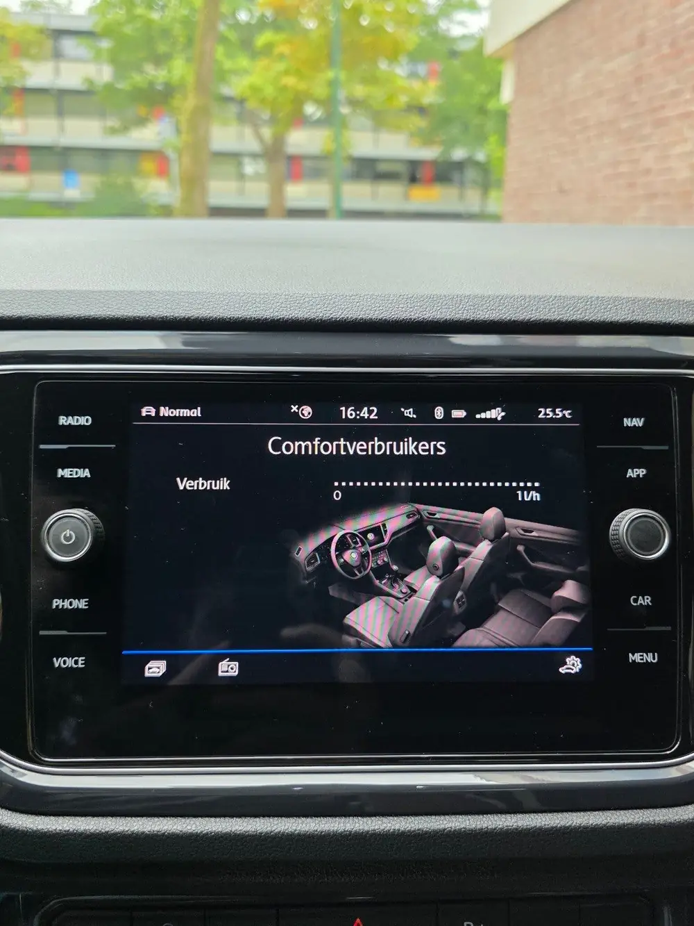 Volkswagen T-Roc 1.5 TSI 150pk 7-DSG 2019 APK tot Juli 2028 uit 2019, foto 20