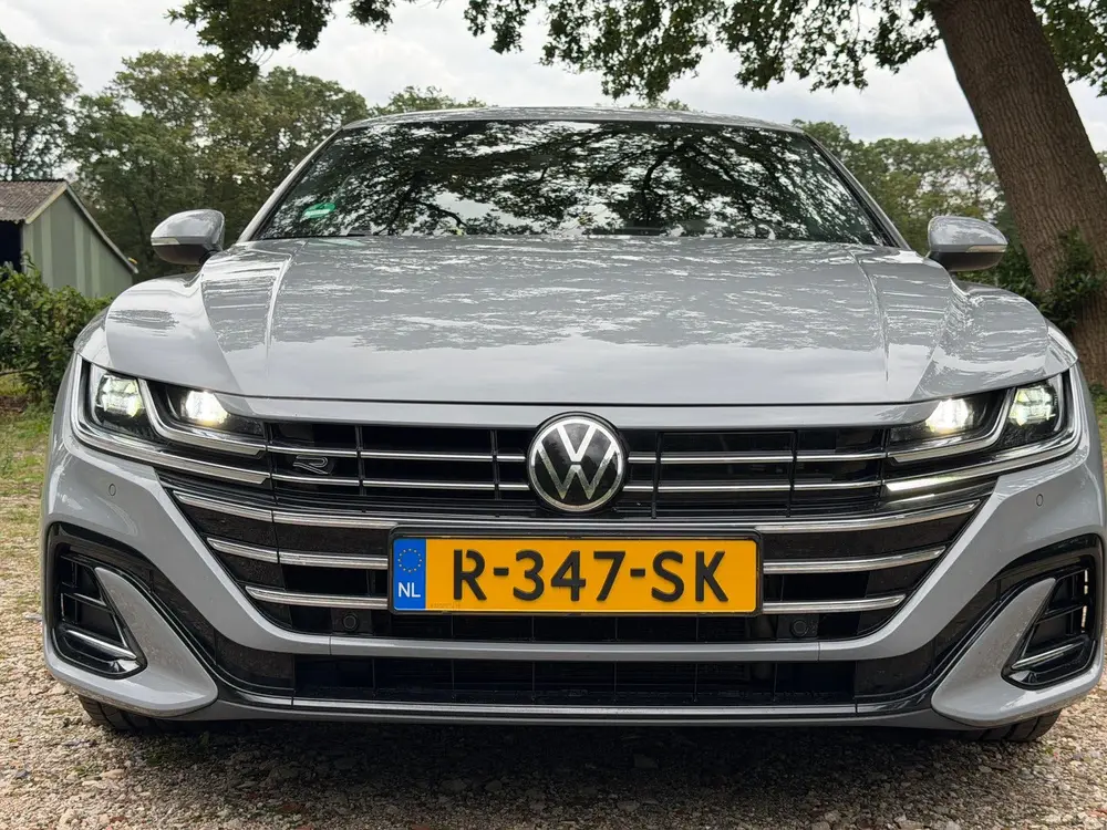 Volkswagen Arteon Shooting Brake Arteon 1.4 Ehybrid 218pk 6-DSG 2022 Grijs uit 2022
