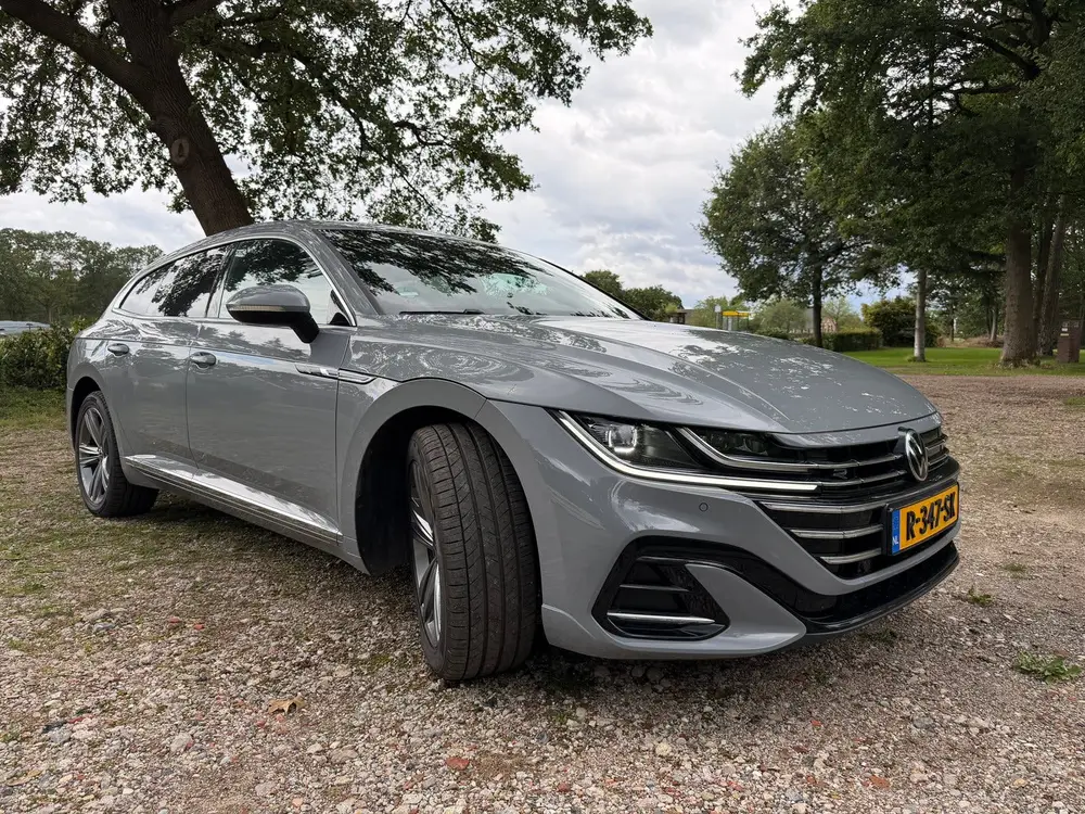 Volkswagen Arteon Shooting Brake Arteon 1.4 Ehybrid 218pk 6-DSG 2022 Grijs uit 2022, foto 3