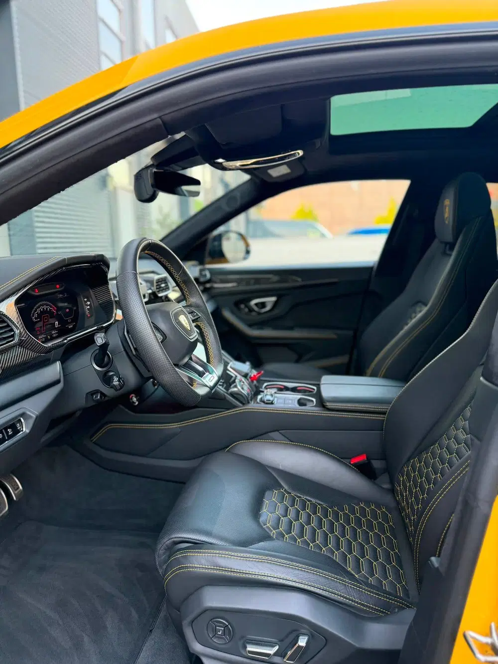Lamborghini Urus 4.0 V8 uit 2021, foto 10