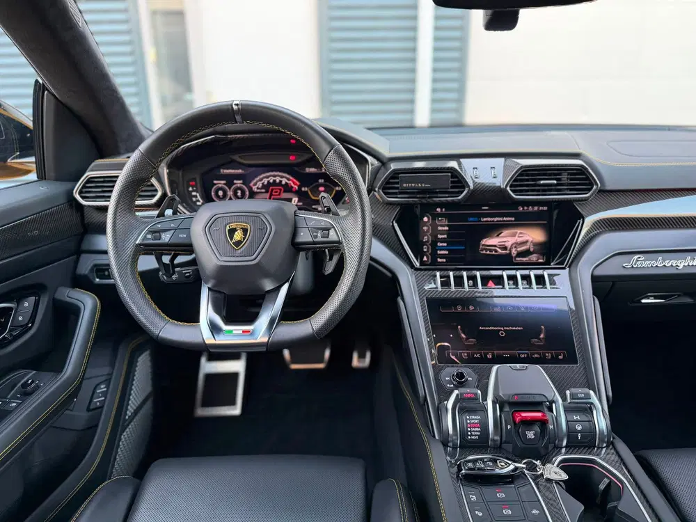 Lamborghini Urus 4.0 V8 uit 2021, foto 11