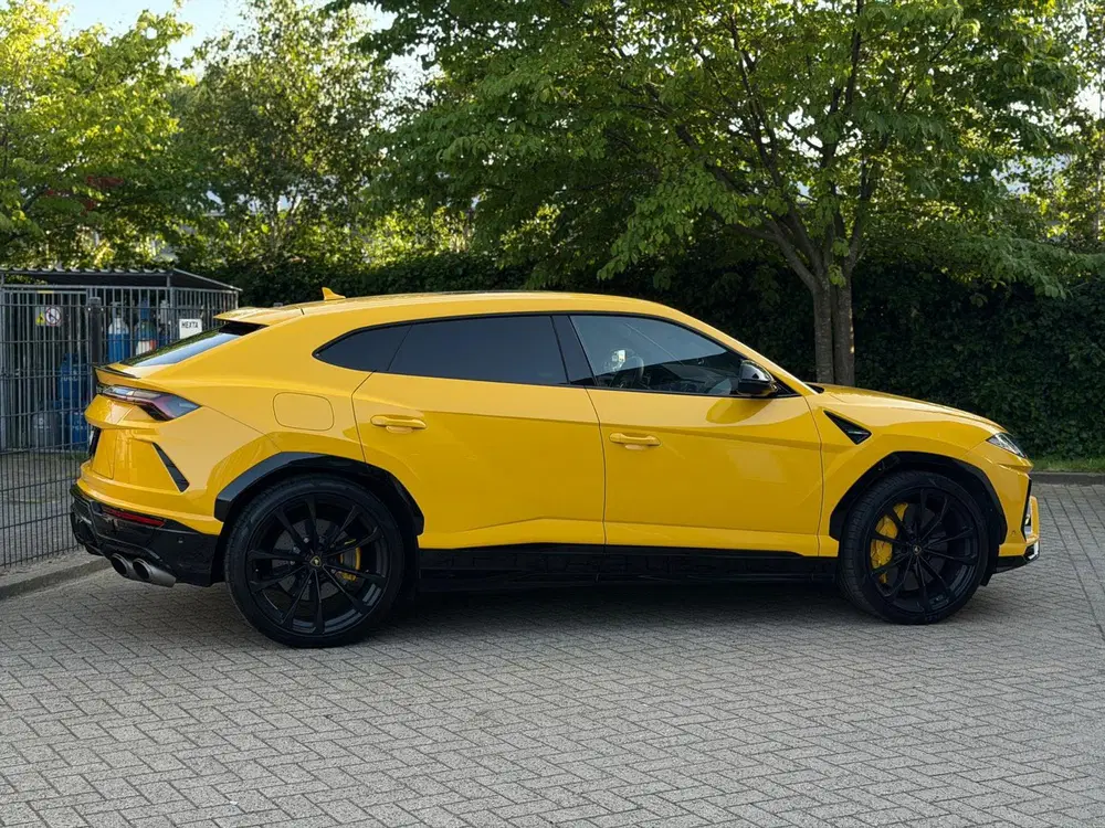 Lamborghini Urus 4.0 V8 uit 2021, foto 4