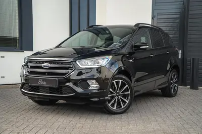 Ford Kuga 1.5 150PK ST-Line TREKHAAK / DESIGN PACK / CAMERA uit 2019