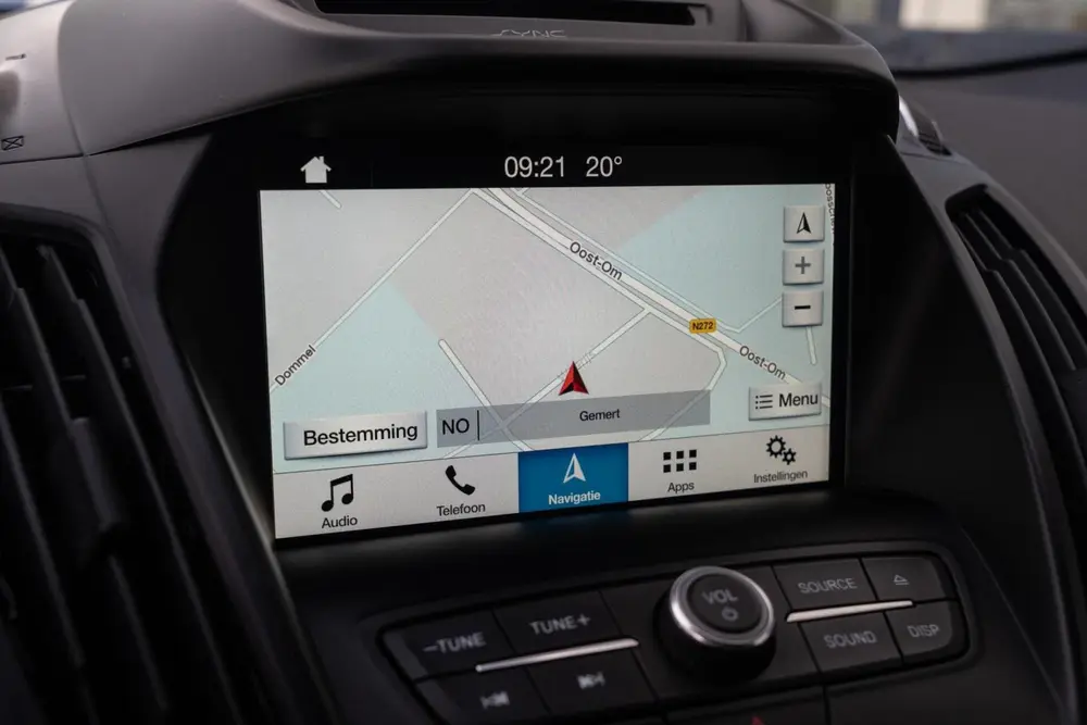 Ford Kuga 1.5 150PK ST-Line TREKHAAK / DESIGN PACK / CAMERA uit 2019, foto 17