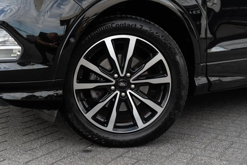 Ford Kuga 1.5 150PK ST-Line TREKHAAK / DESIGN PACK / CAMERA uit 2019, foto 5