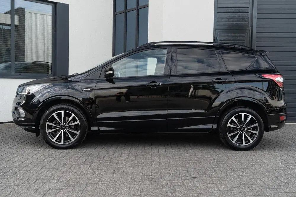 Ford Kuga 1.5 150PK ST-Line TREKHAAK / DESIGN PACK / CAMERA uit 2019, foto 6