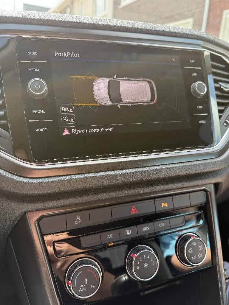Volkswagen T-Roc 1.5 TSI 150pk 2019 Wit uit 2019, foto 19