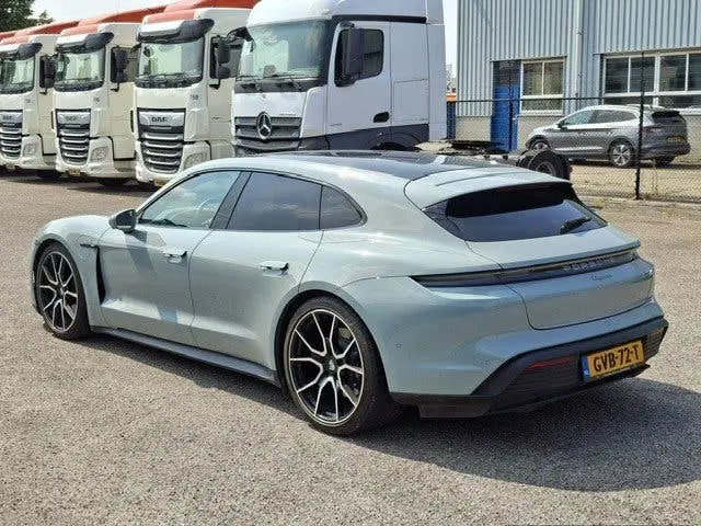 Porsche Taycan Sport Turismo 105KWh 435pk 2024 Groen uit 2024, foto 3