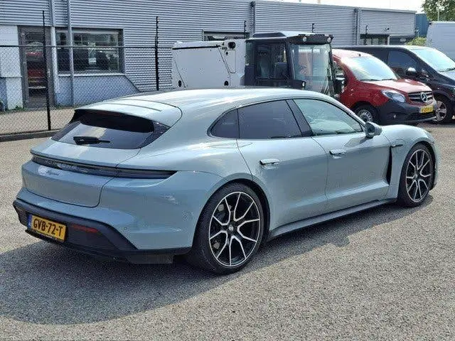 Porsche Taycan Sport Turismo 105KWh 435pk 2024 Groen uit 2024, foto 4