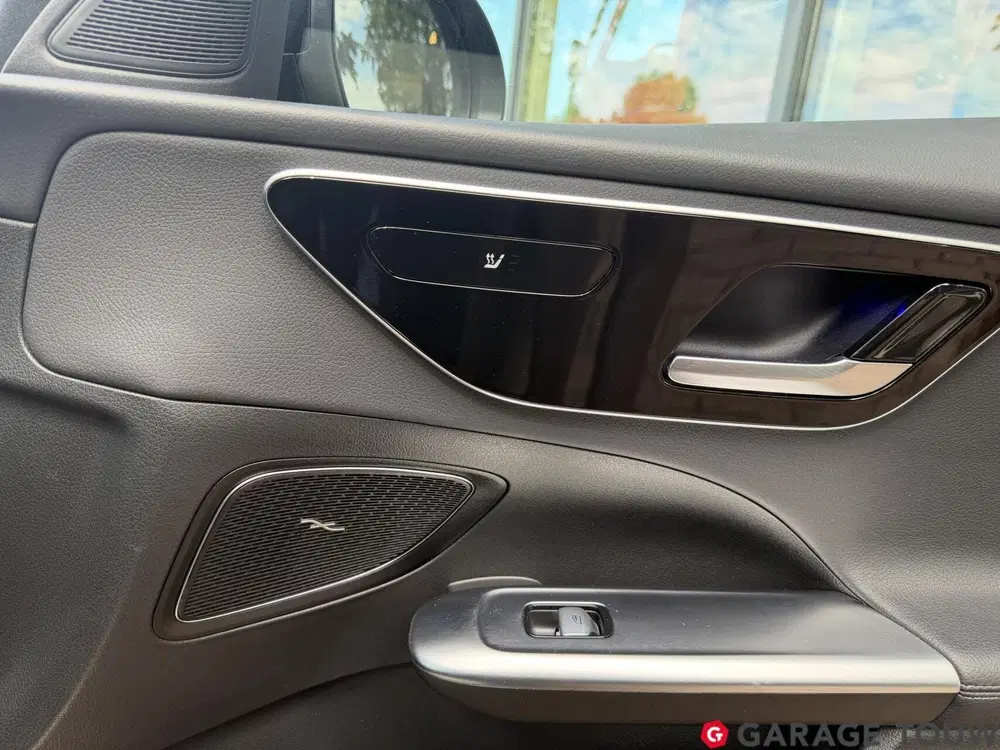 Mercedes-Benz C-Klasse Mercedes C-klasse Estate 300 e Business Li uit 2023, foto 14
