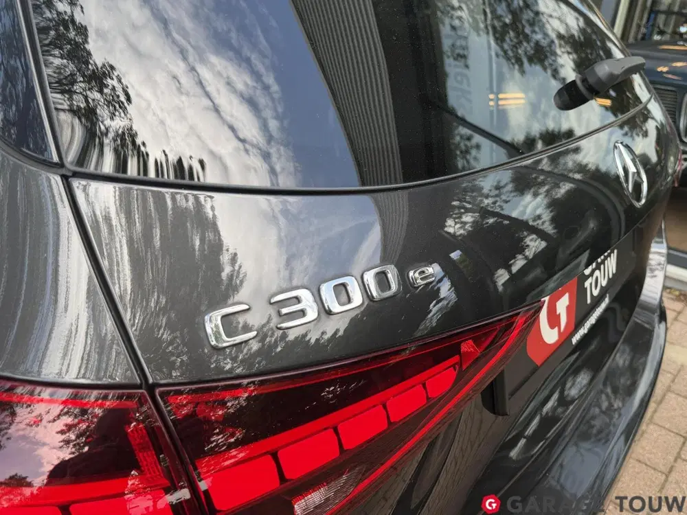 Mercedes-Benz C-Klasse Mercedes C-klasse Estate 300 e Business Li uit 2023, foto 7