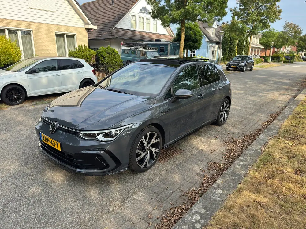 Volkswagen Golf 1.5 eTSI R-Line DSG Pano Harman IQ.Light uit 2021, foto 3