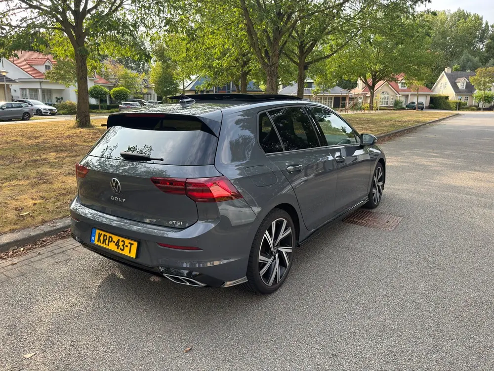 Volkswagen Golf 1.5 eTSI R-Line DSG Pano Harman IQ.Light uit 2021, foto 7
