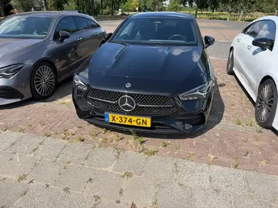 Mercedes-Benz CLA CLA 180 Shootingbrake 2023 Zwart Pano BTW uit 2023