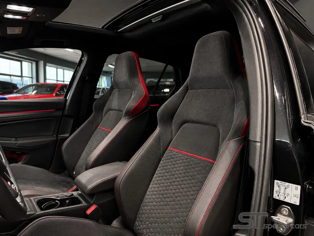 Volkswagen Golf 2.0 TSI GTI Clubsport|Pano|Diffuser uit 2022, foto 12