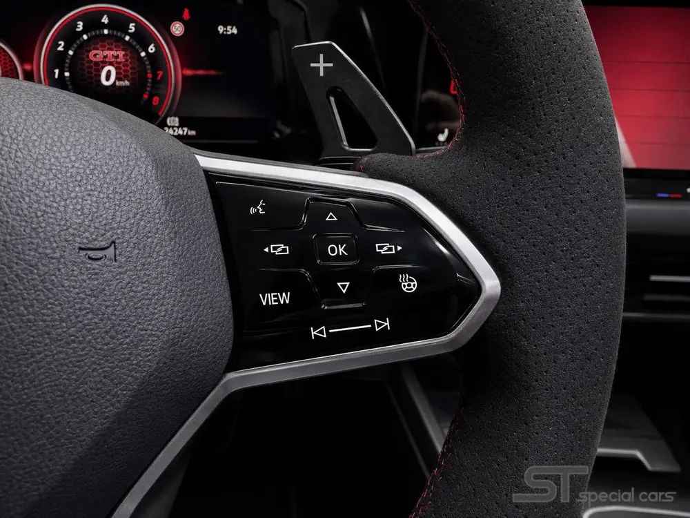 Volkswagen Golf 2.0 TSI GTI Clubsport|Pano|Diffuser uit 2022, foto 16