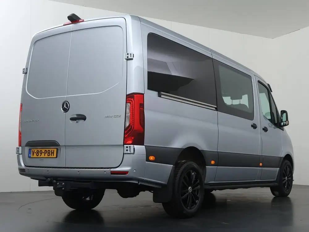 Mercedes-Benz Sprinter 319 CDI | L2 H1 | 190 PK | EDITION | uit 2024, foto 2