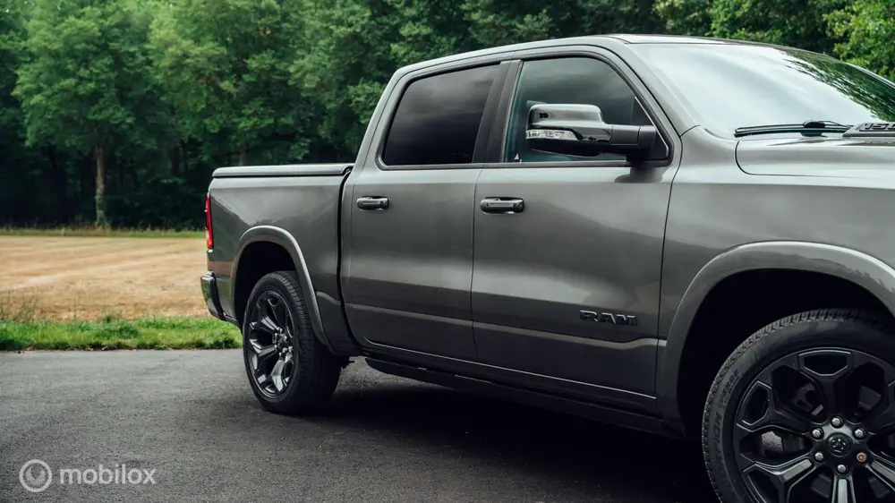 Dodge Ram 1500 Crew Cab 4x4 uit 2021, foto 6