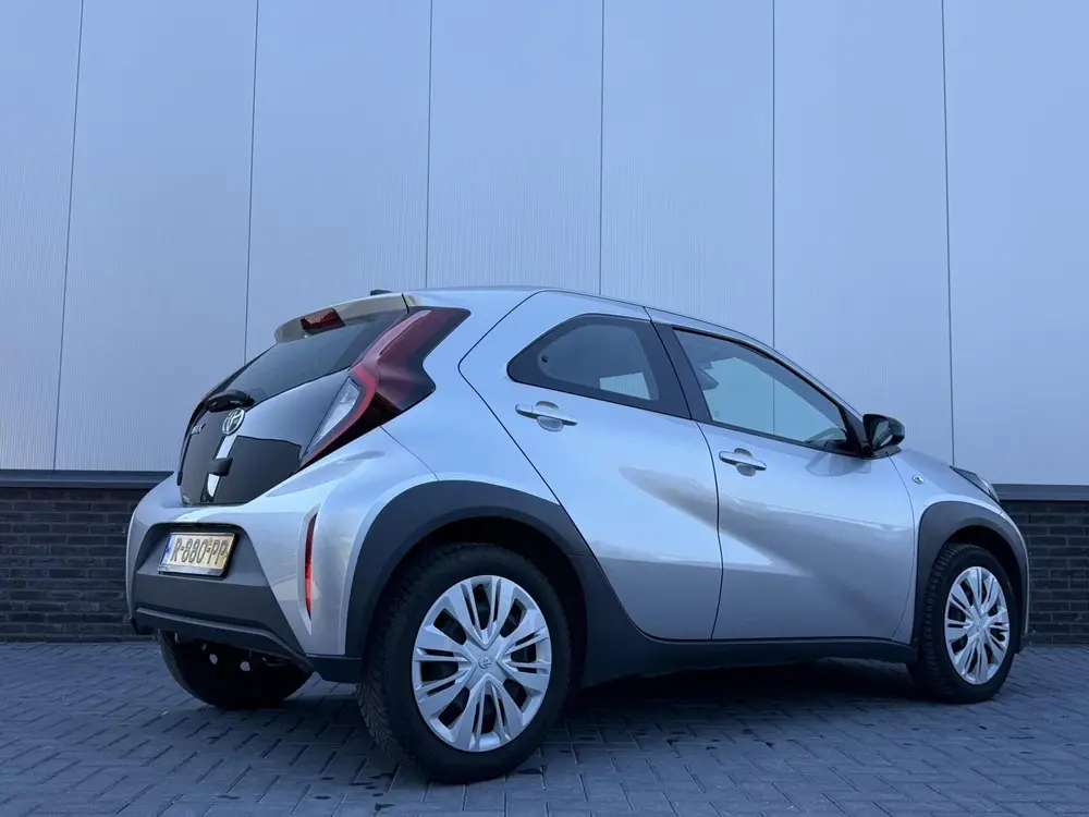 Toyota Aygo X 1.0 VVT-i MT Play uit 2023, foto 5