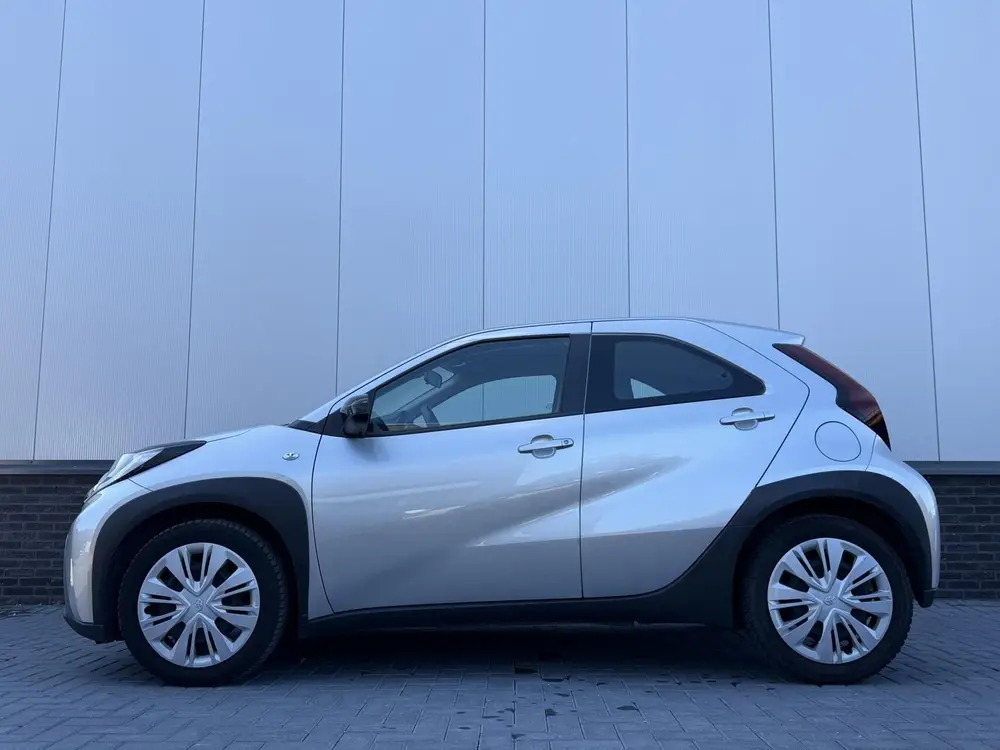 Toyota Aygo X 1.0 VVT-i MT Play uit 2023, foto 7