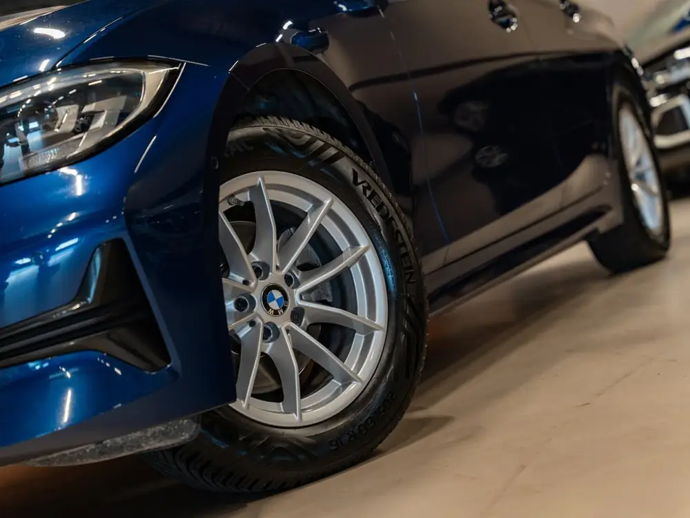 BMW 3-Serie 320i Executive, Facelift, Apple Carplay, Navi, L uit 2019, foto 3
