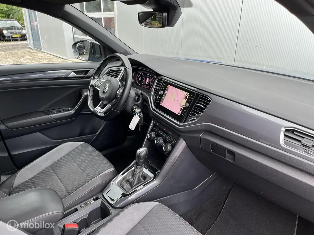 Volkswagen T-Roc 1.5 TSI DSG R-line/CARPLAY/CLIMA/LED/CAMERA uit 2021, foto 13