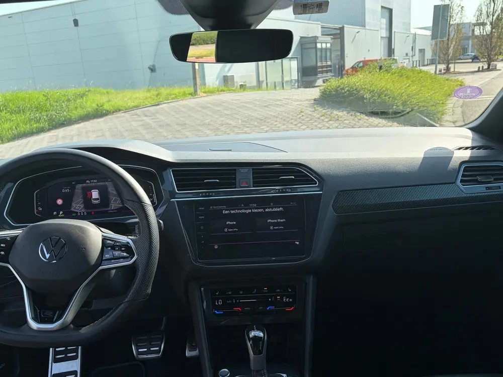 Volkswagen Tiguan 1.4 TSI Ehybrid 245pk DSG 2021 Zwart uit 2021, foto 10