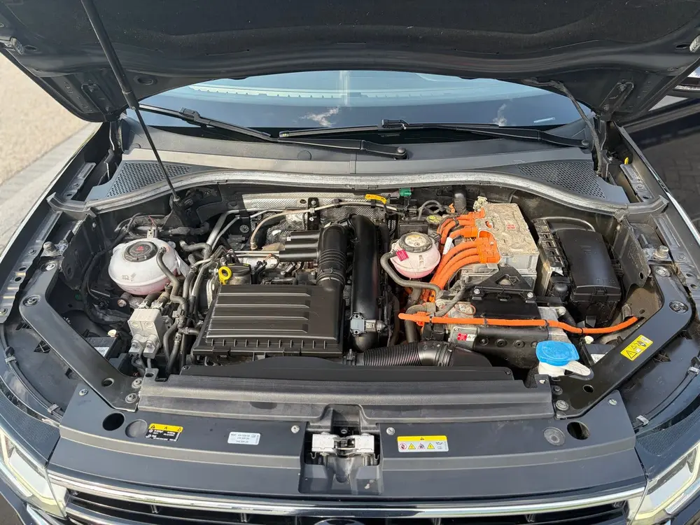 Volkswagen Tiguan 1.4 TSI Ehybrid 245pk DSG 2021 Zwart uit 2021, foto 11
