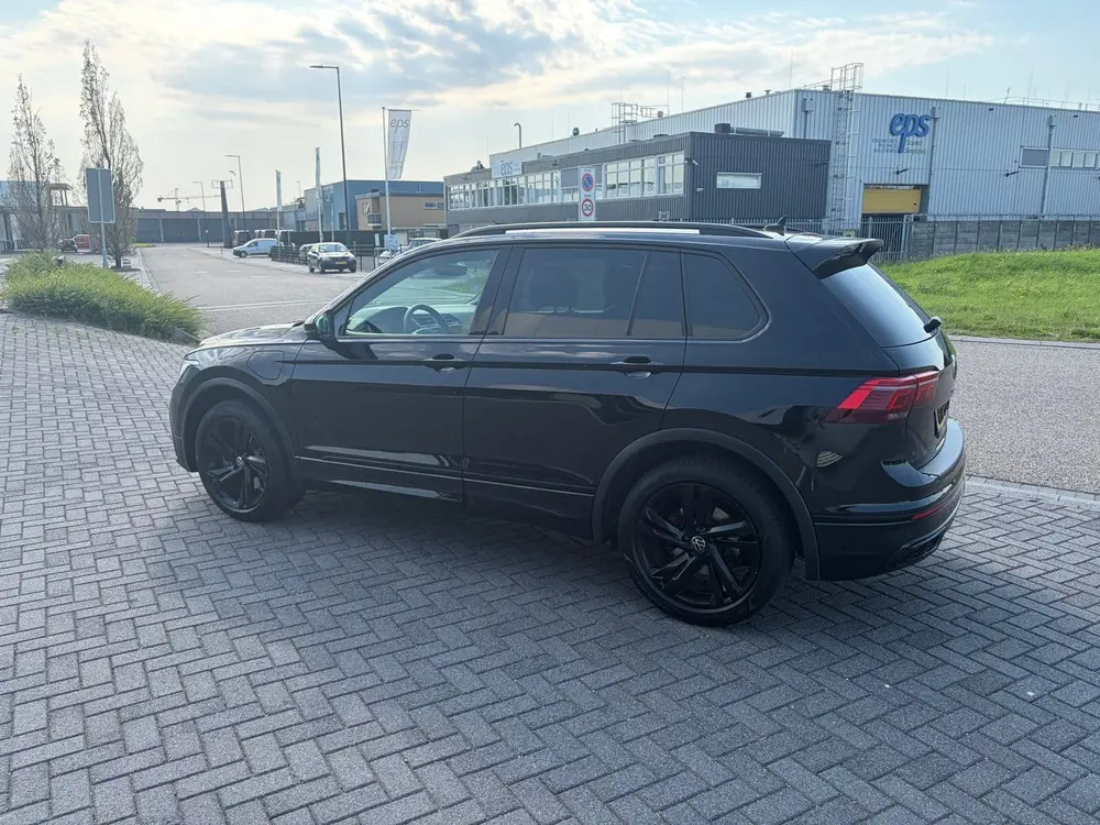 Volkswagen Tiguan 1.4 TSI Ehybrid 245pk DSG 2021 Zwart uit 2021, foto 4