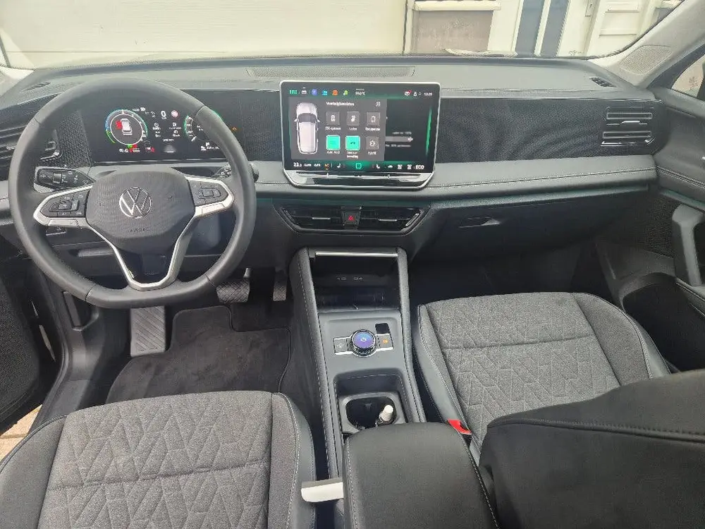 Volkswagen Tiguan VW Tiguan 1.5 Plug in HYBRIDE 204pk Dsg-6 2024 40 kW /120km uit 2024, foto 13