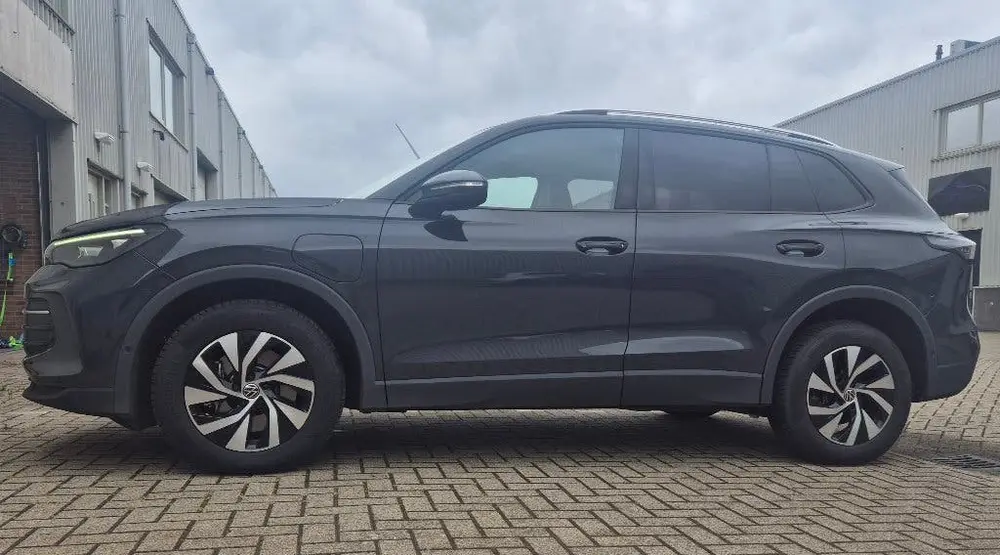 Volkswagen Tiguan VW Tiguan 1.5 Plug in HYBRIDE 204pk Dsg-6 2024 40 kW /120km uit 2024, foto 3