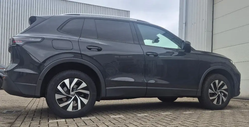 Volkswagen Tiguan VW Tiguan 1.5 Plug in HYBRIDE 204pk Dsg-6 2024 40 kW /120km uit 2024, foto 4