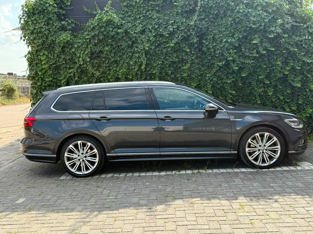 Volkswagen Passat Variant Passat 2.0 Bitdi 240pk  4Motion 2019 |R-line| uit 2019, foto 2