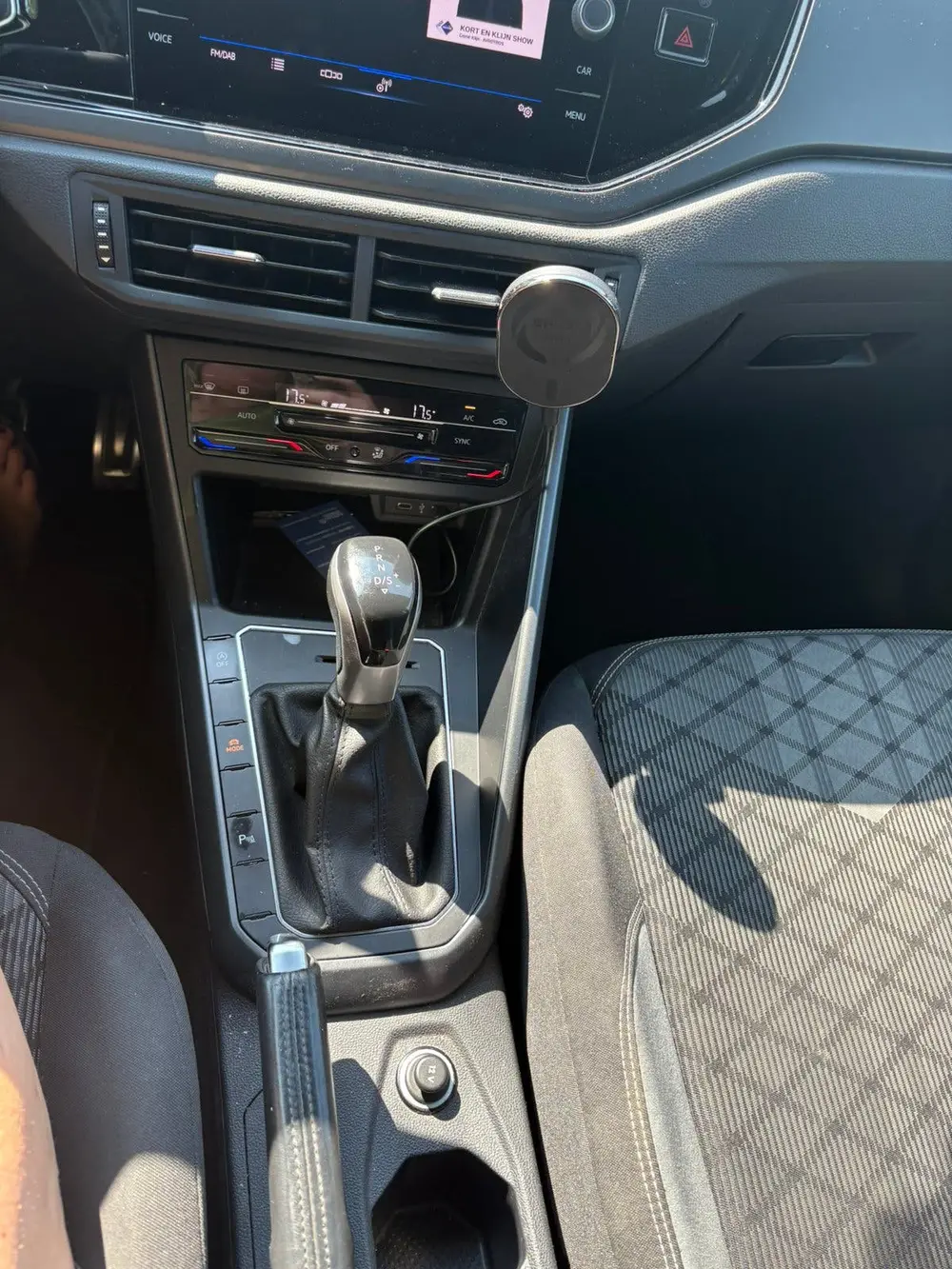 Volkswagen Polo Grijs 1,0 tsi automaat weinig kilometers. uit 2021, foto 19
