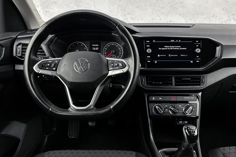 Volkswagen T-Cross 1.0 TSI Life | Adaptieve cruise control | uit 2022, foto 12