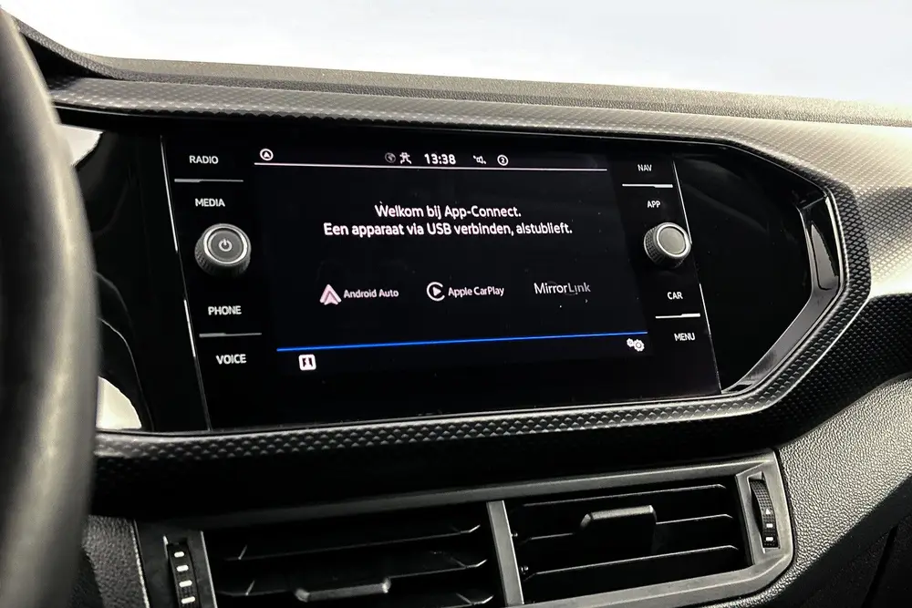 Volkswagen T-Cross 1.0 TSI Life | Adaptieve cruise control | uit 2022, foto 19