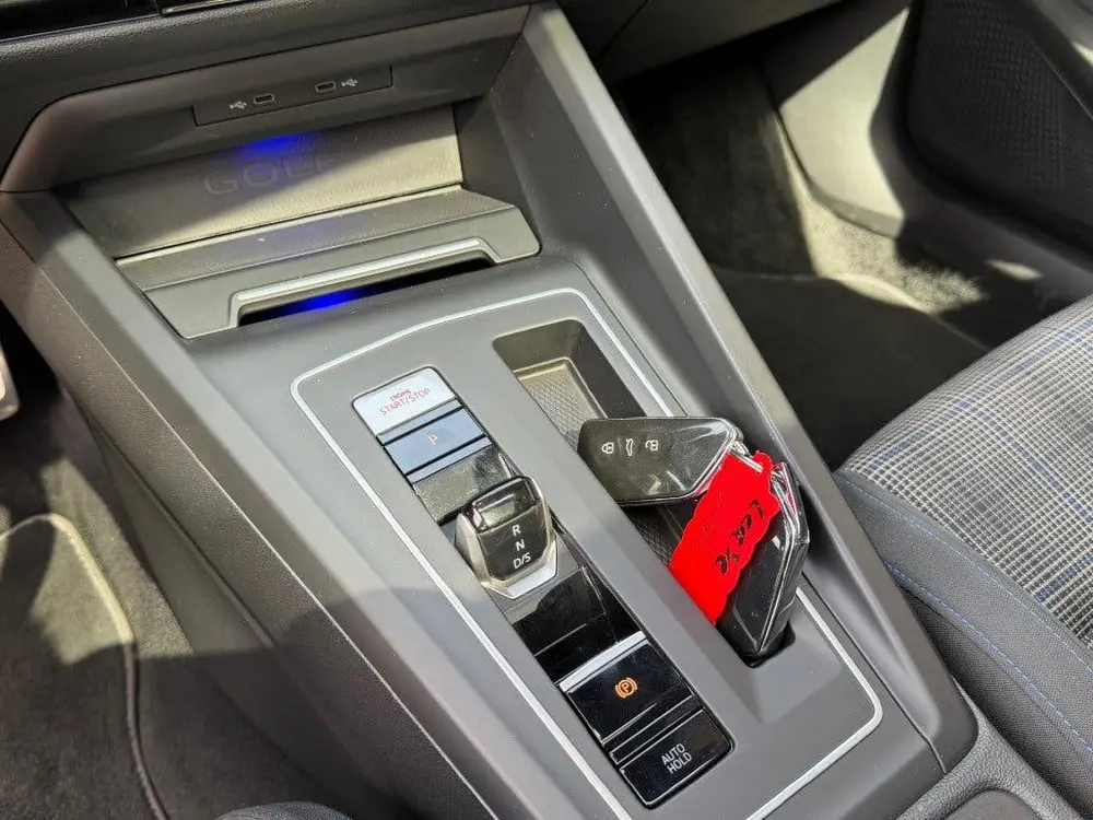 Volkswagen GOLF 1.4 EHYBRID GTE Pano 19” R velgen Led uit 2021, foto 19