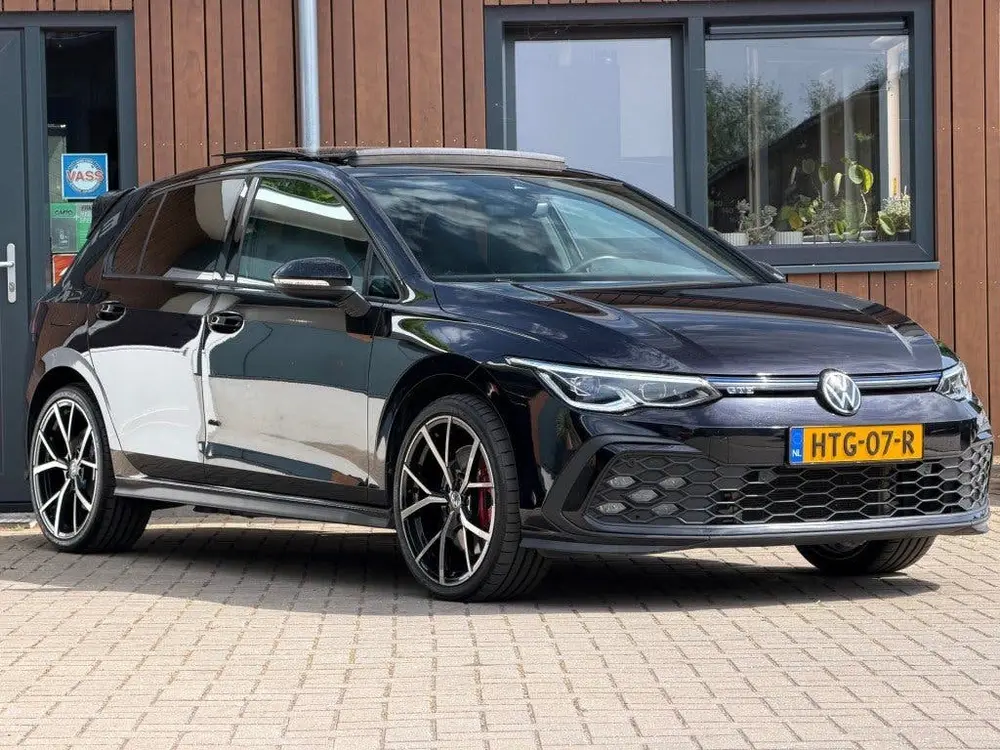 Volkswagen GOLF 1.4 EHYBRID GTE Pano 19” R velgen Led uit 2021, foto 2