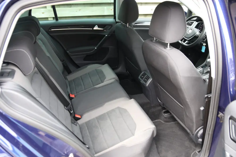 Volkswagen Golf 1.5 TSI Highline / Panoramadak / Cruise / Cl uit 2020, foto 14