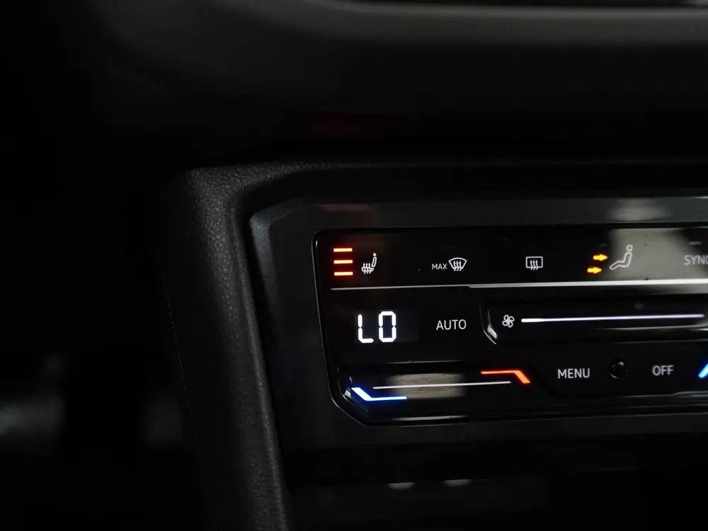 Volkswagen Tiguan 1.4 TSI eHybrid Life | Stoel & Stuurverwar uit 2022, foto 14