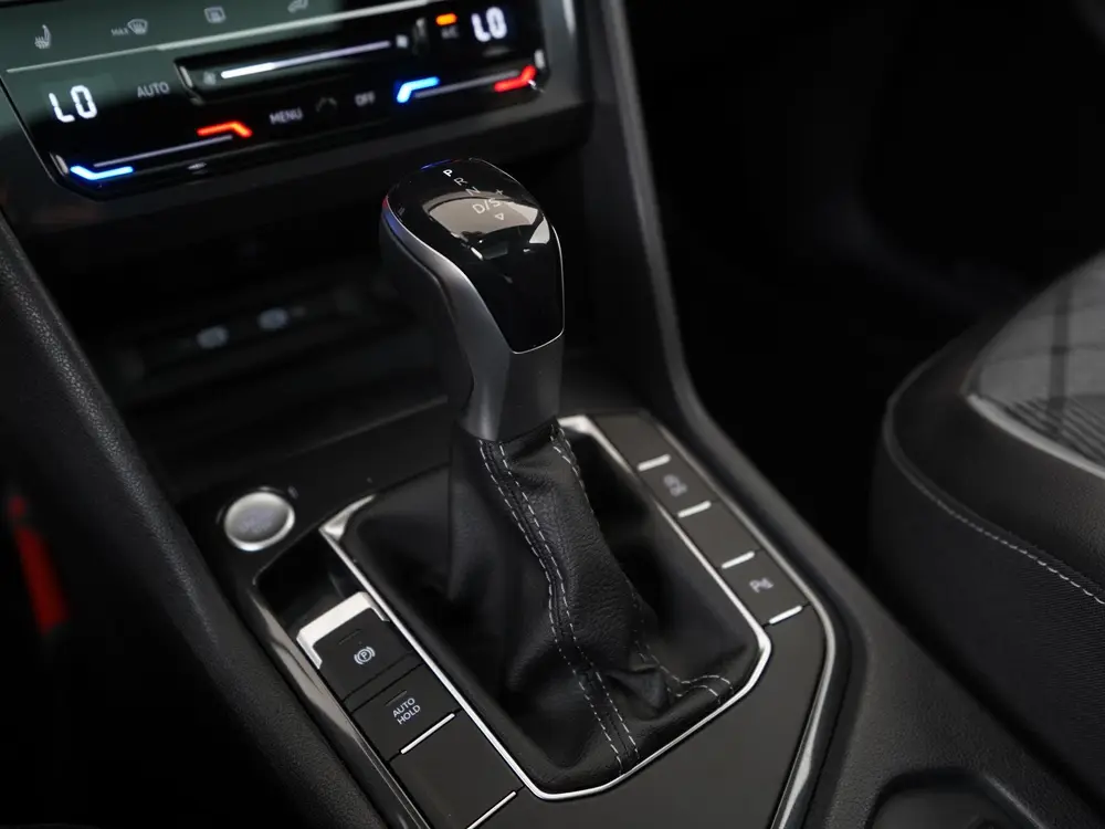 Volkswagen Tiguan Allspace 1.5 TSI R-Line DSG | 7 Persoons | uit 2022, foto 11