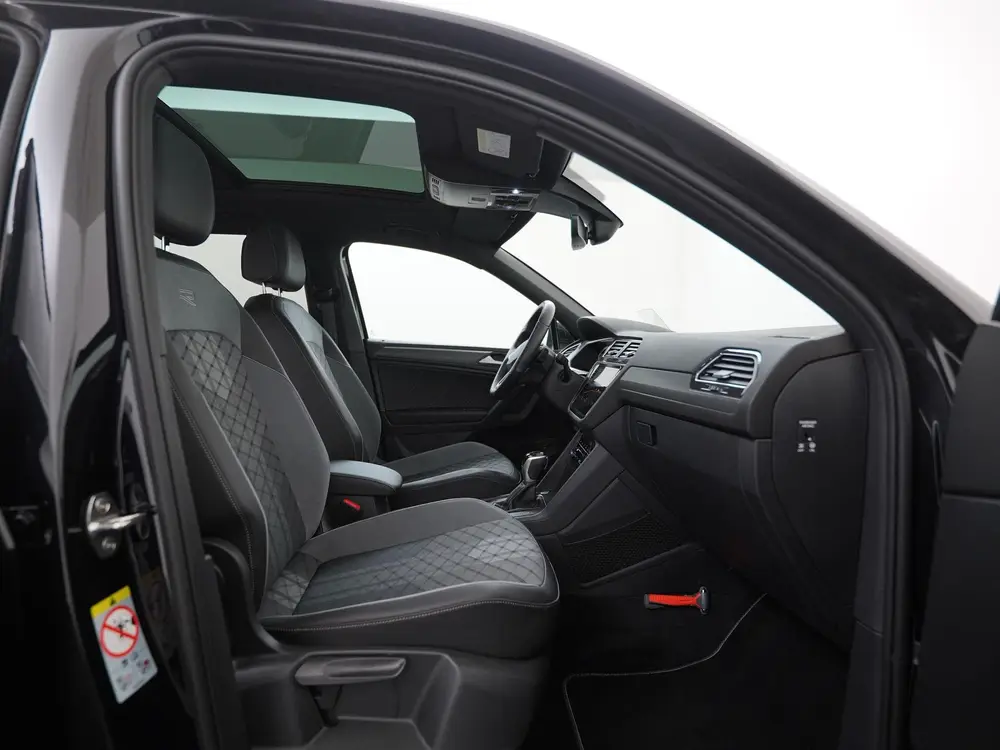 Volkswagen Tiguan Allspace 1.5 TSI R-Line DSG | 7 Persoons | uit 2022, foto 3