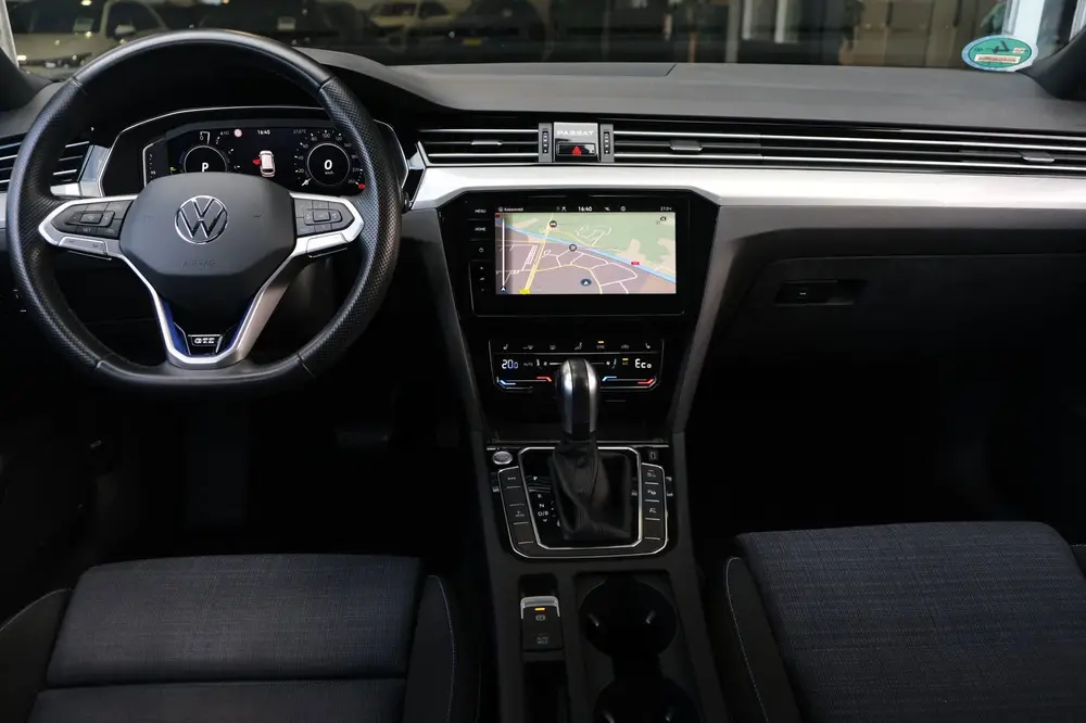 Volkswagen Passat 1.4 TSI PHEV GTE 218 PK Pano Trek Virtual uit 2020, foto 12
