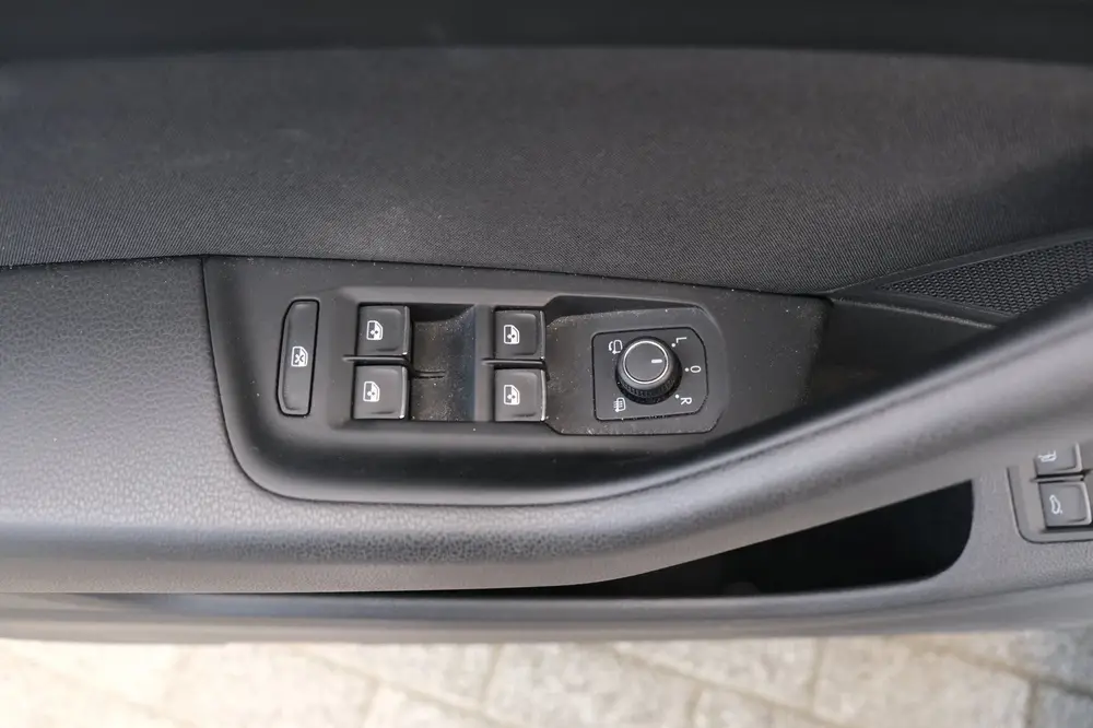 Volkswagen Passat 1.4 TSI PHEV GTE 218 PK Pano Trek Virtual uit 2020, foto 14